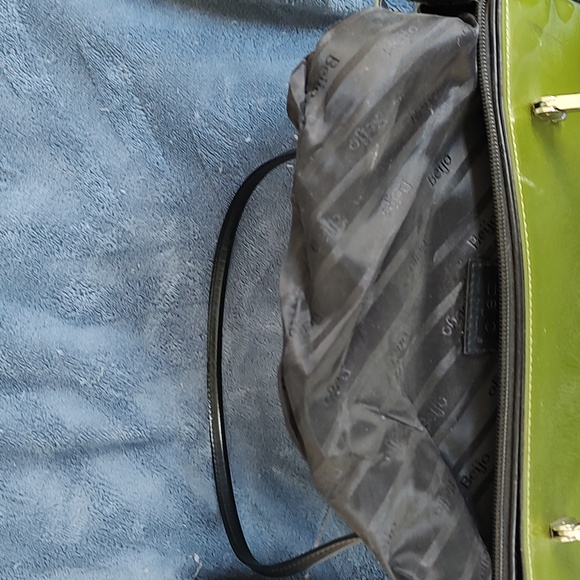 Beijo faux leather green/black color block shoulder bag. GUC. Preloved - Picture 11 of 15